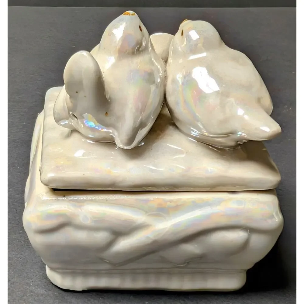 Vtg Lusterware Porcelain Trinket Box 3